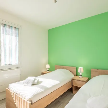 Tatil Evi Ideally Located Furnished Townhouse With 3 Bedrooms Parking & Garden *