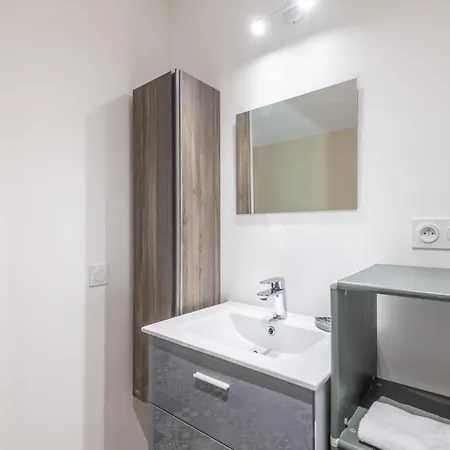 Tatil Evi Ideally Located Furnished Townhouse With 3 Bedrooms Parking & Garden *